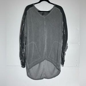 XCVII Size medium gray long sleeve